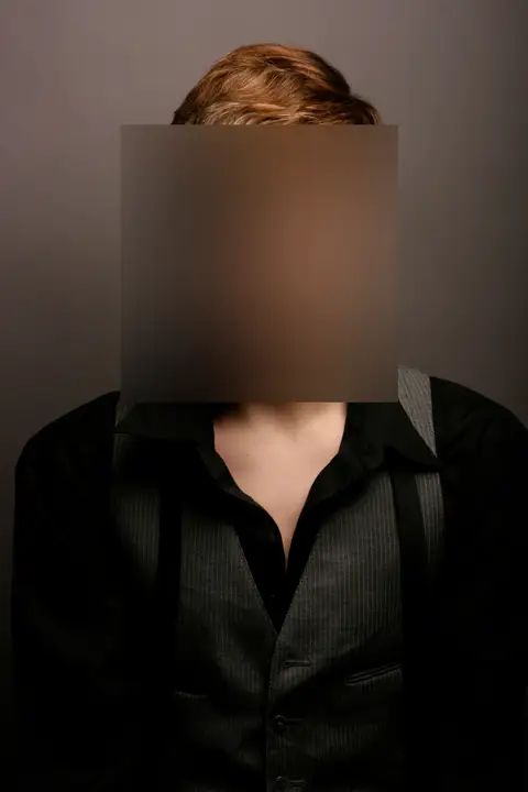 Shoot photo, 2007, faces blurred