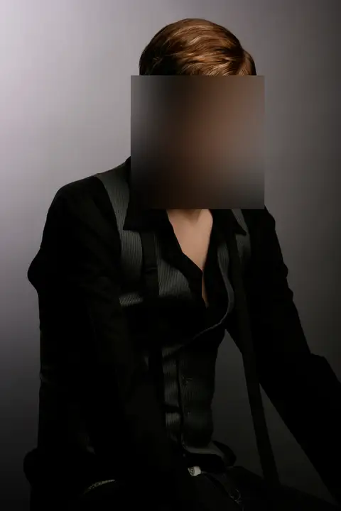 Shoot photo, 2007, faces blurred