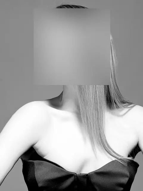 Shoot photo, faces blurred